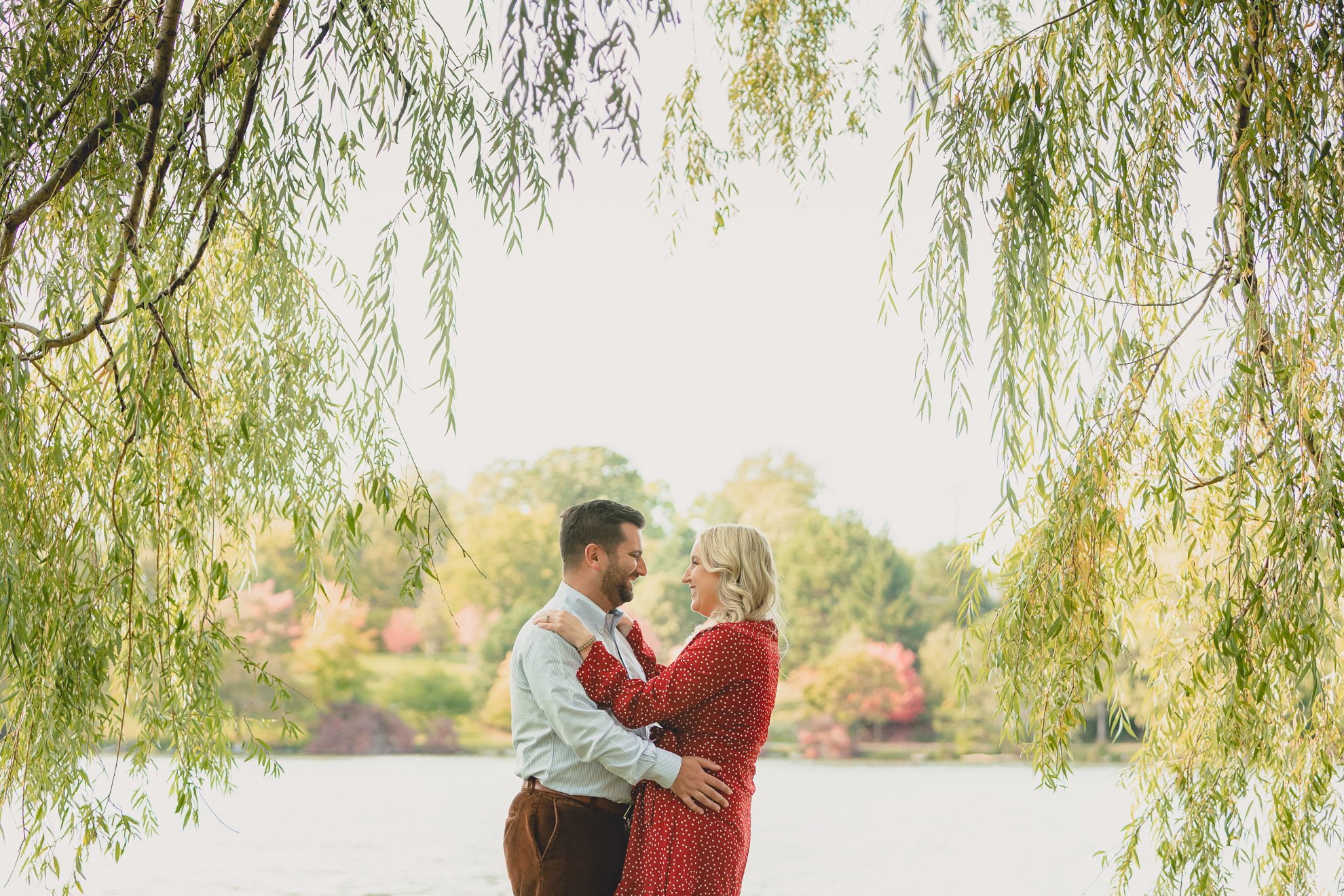 wedding engagement photography at hoyt lake in Delaware Park in Buffalo, NY
