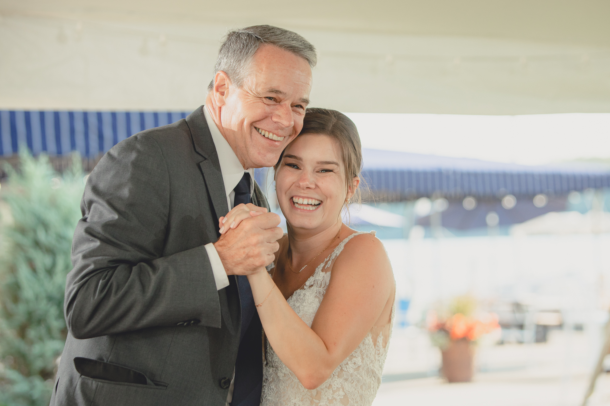 father and bride dance at Youngstown Yacht Club during WNY micro wedding