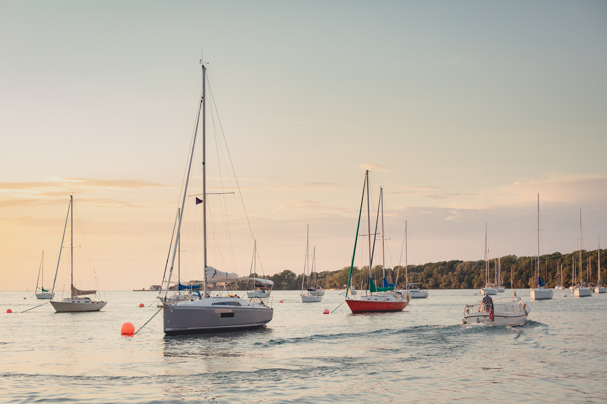 sailboats on the Niagara River at Youngstown Yacht Club during WNY micro wedding