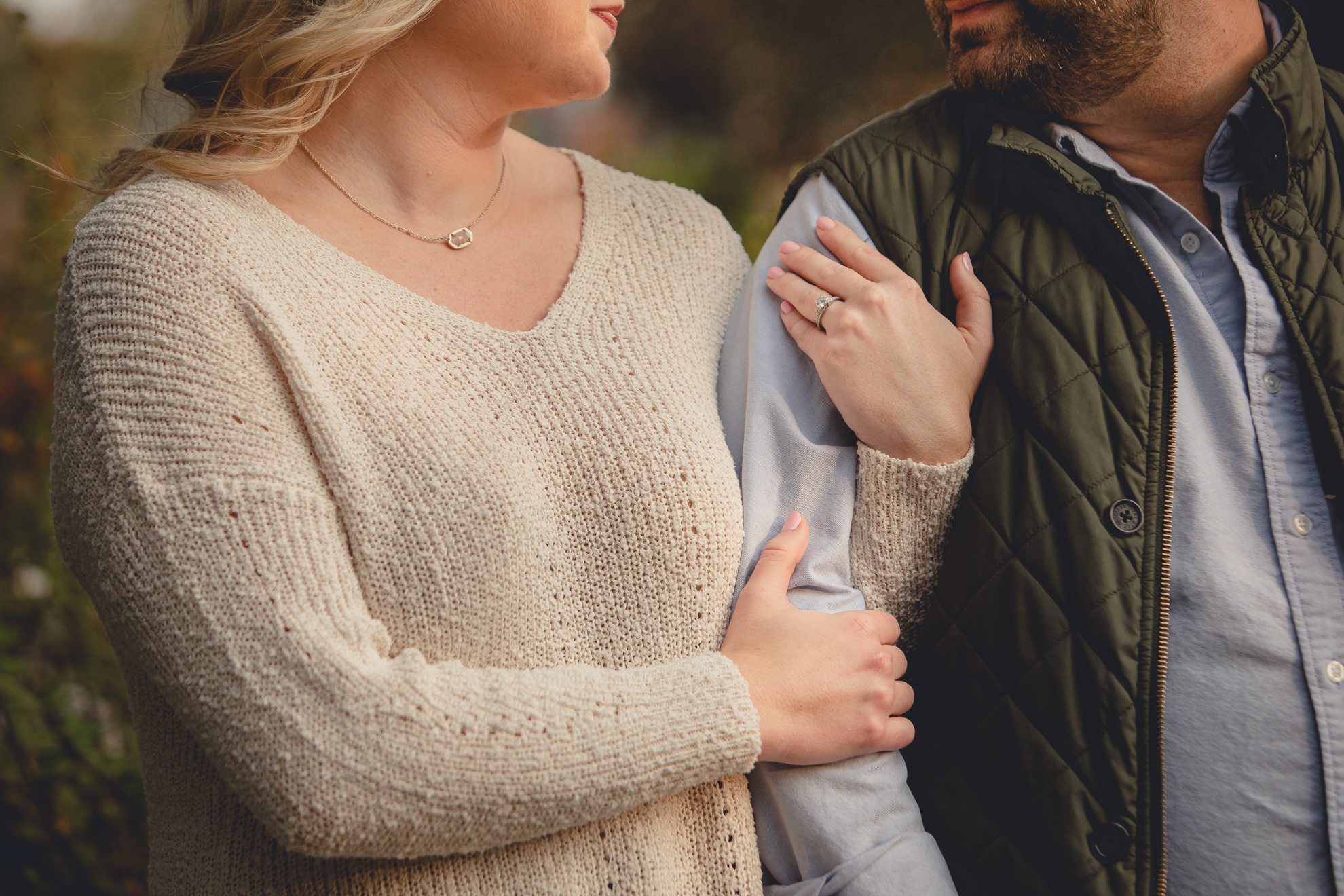 wedding engagement photography in Lincoln Parkway in Delaware Park in Buffalo, NY