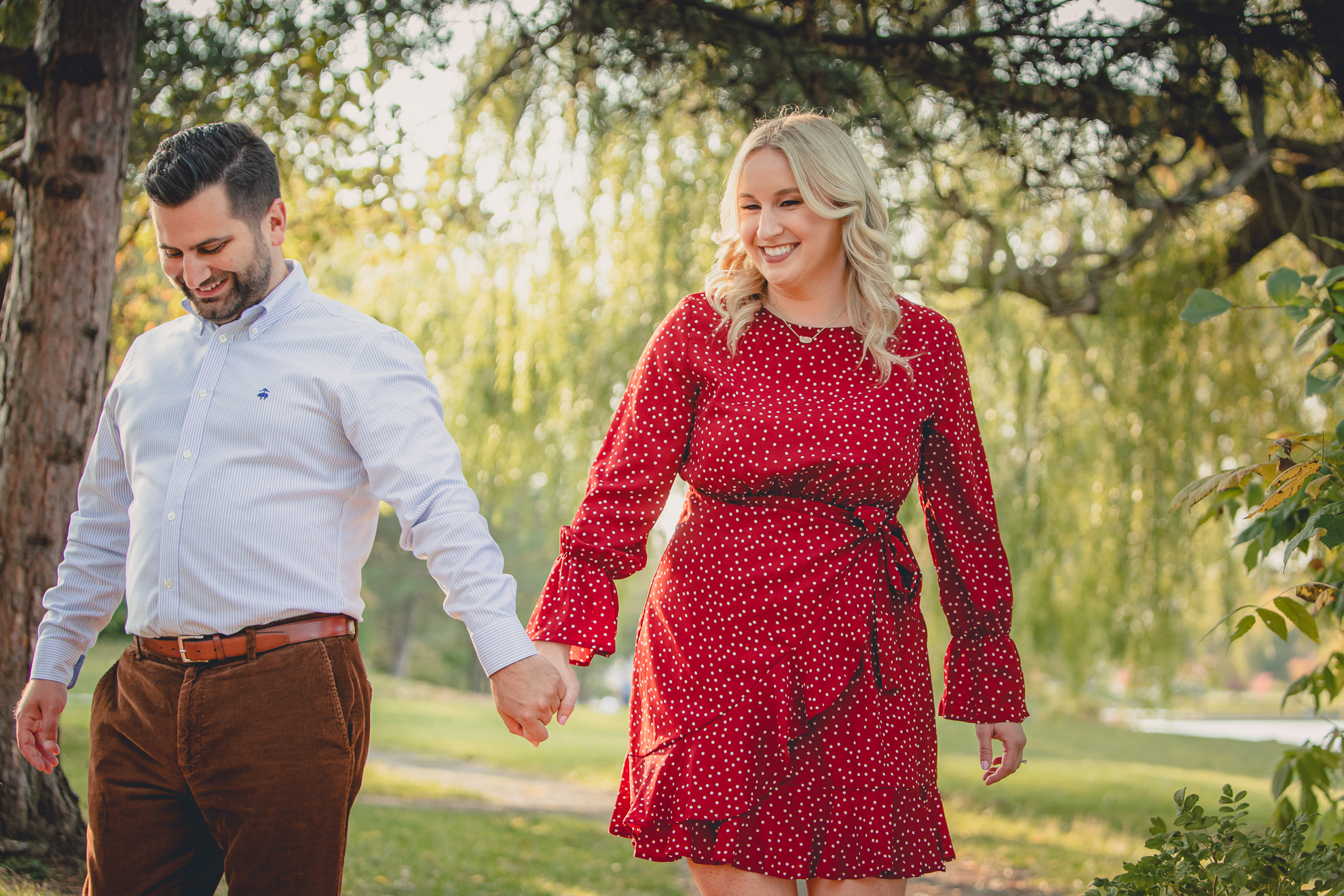 wedding engagement photography at hoyt lake in Delaware Park in Buffalo, NY